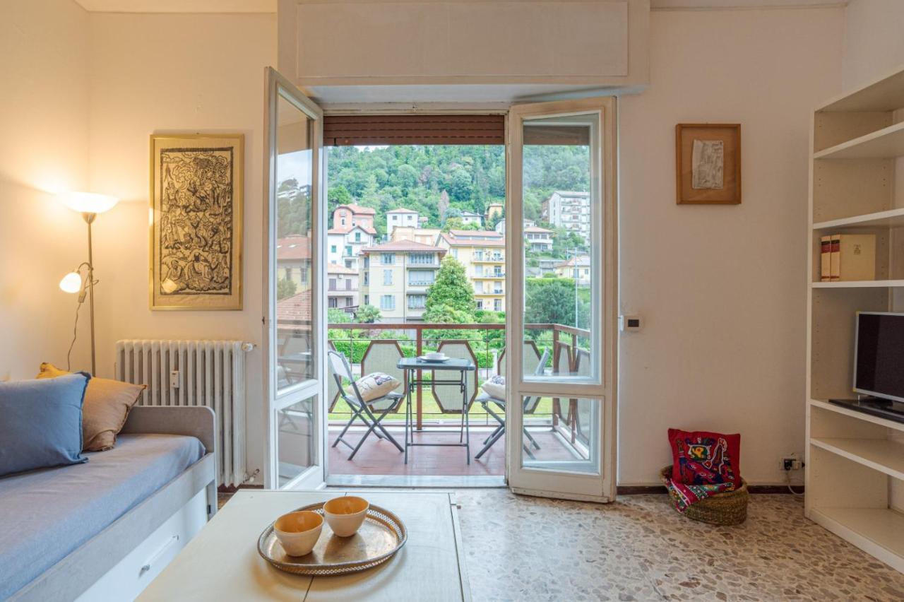 Lovely & Quiet Apartment - With Balcony & Parking コモ エクステリア 写真